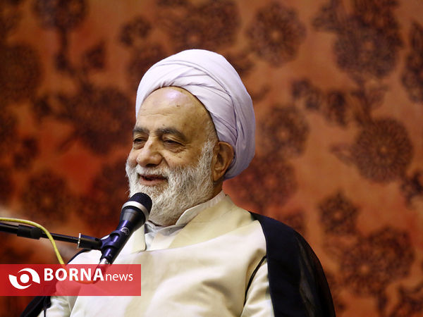 مراسم تجلیل از فعالان اقامه نماز