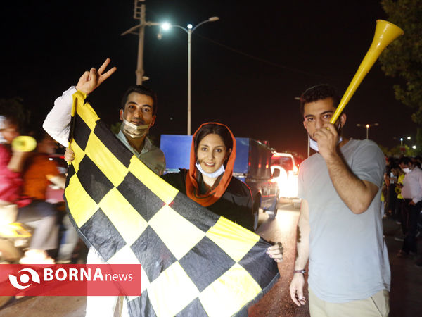 شادی خیابانی مردم شیراز در پی صعود تیم فجر شهید سپاسی به لیگ برتر