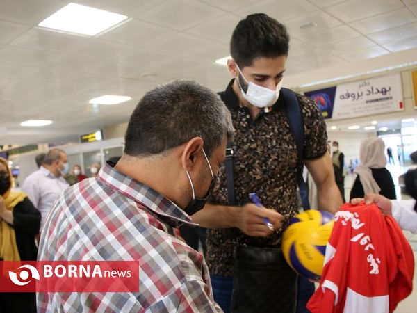 بازگشت والیبالیست‌های ارومیه قهرمان تیم ملی از مسابقات قهرمانی آسیا