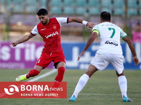 دیدار تیم های فوتبال ذوب‌آهن -پرسپولیس