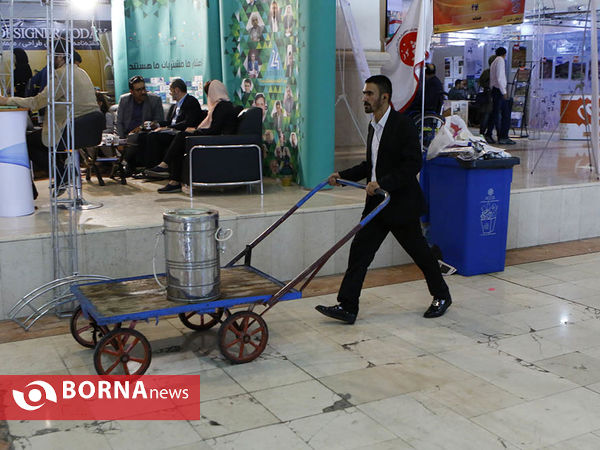 در حاشیه نمایشگاه مطبوعات