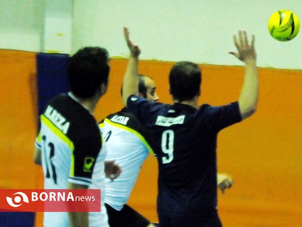 برگزاری فوتسال بین احزاب