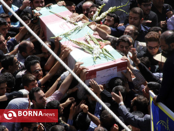 مراسم تشیع پیکر شهدای گمنام در همدان