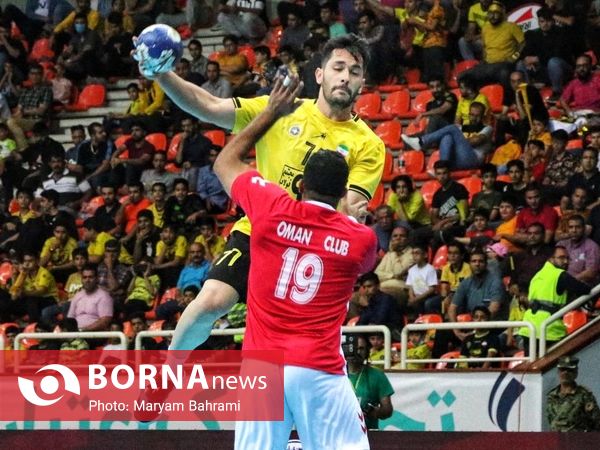 دیدار تیم های هندبال سپاهان - عمان کلاب