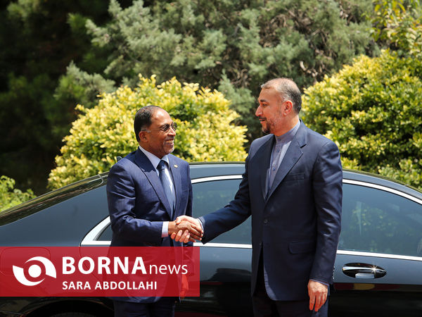 دیدار وزرای خارجه ایران و مالزی