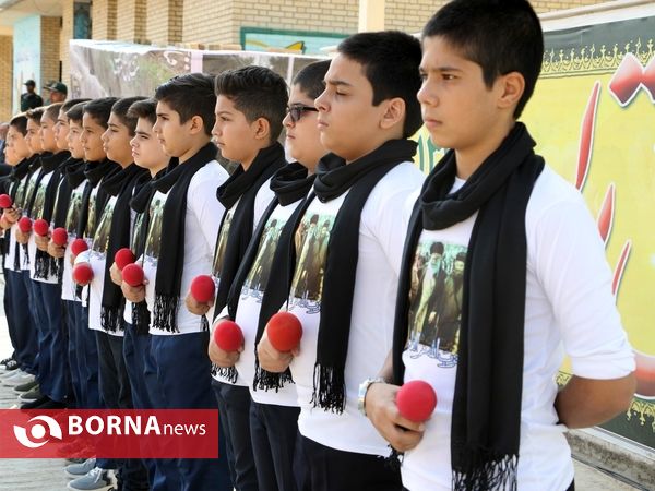 صبحگاه فرهنگی 1000 دانش آموز شیرازی به مناسبت هفته دفاع مقدس