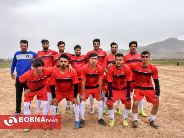 مسابقات فوتبال در روستا