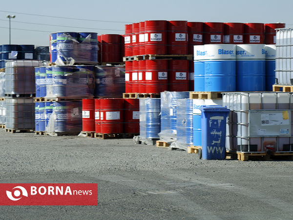 بازدید معاون اول ریاست جمهوری از انبار گمرک تهران