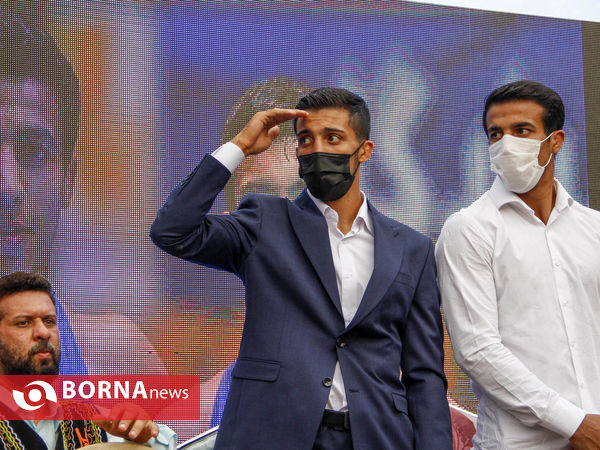 استقبال مردم از قهرمانان فرنگی کار شیرازی