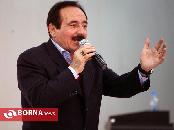 نشست صمیمی ورزشکاران و پیشکسوتان- ورزشگاه انقلاب