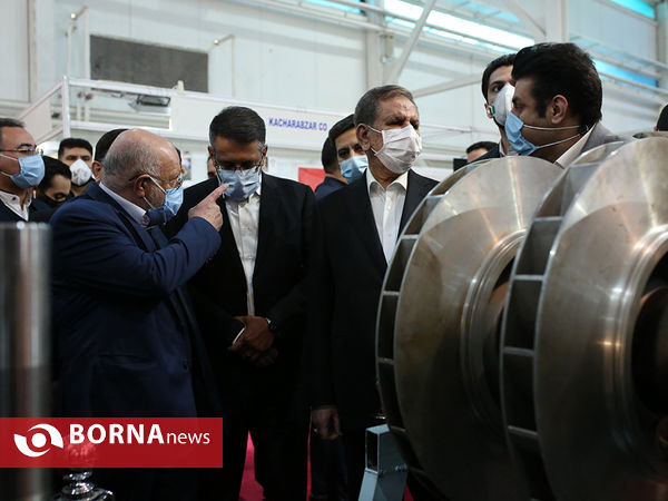 بازدید جهانگیری از نمایشگاه بین المللی نفت، گاز، پالایش و پتروشیمی