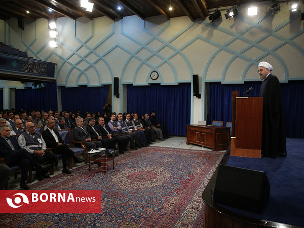   دکتر روحانی در دیدار دست اندرکاران اجرای طرح سرشماری عمومی نفوس و مسکن95