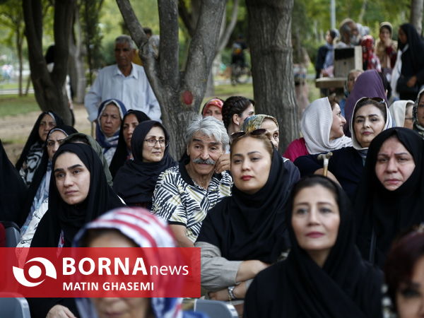 دور همی سالمندان تهران با عنوان "یاد ایام"