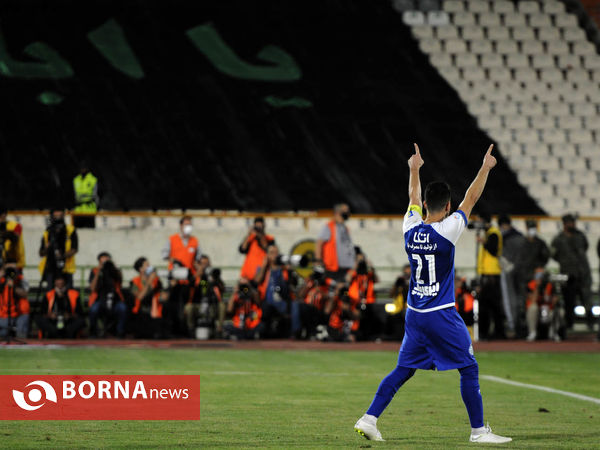 در حاشیه دیدار تیم های فوتبال استقلال- پرسپولیس