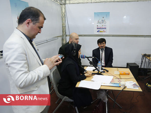 بازدید معاون وزیر ورزش و جوانان از نمایشگاه دوچرخه