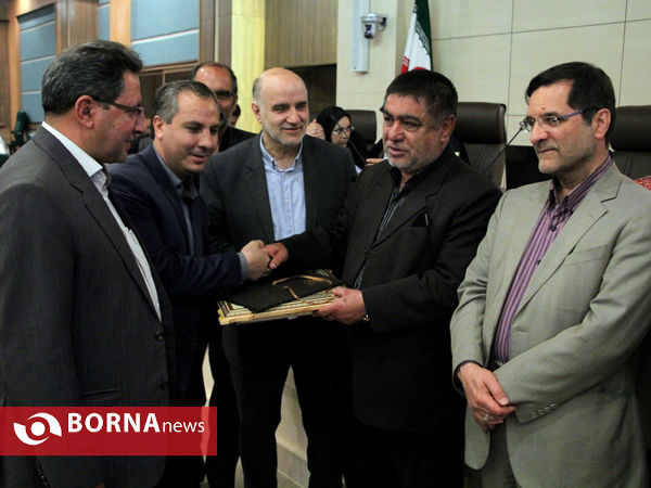 تقدیر شورای اسلامی شهر شیراز ازپدران  نمونه
