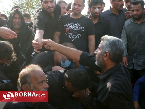 تشییع کارگران متروپل در آرامستان جُرف