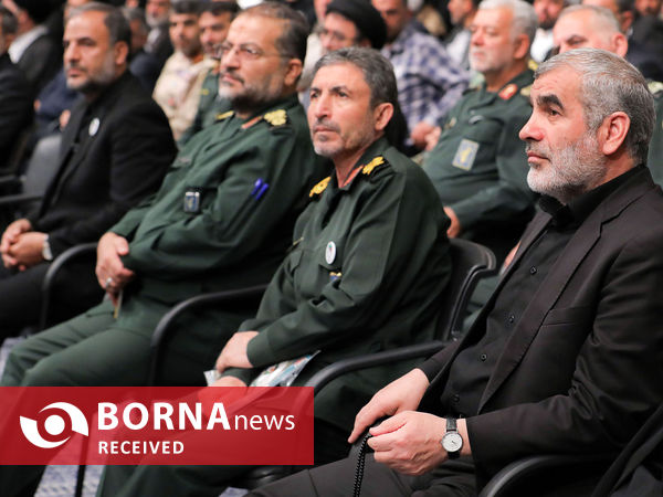 دیدار اعضای کنگره ملی شهدای استان اردبیل با رهبر انقلاب