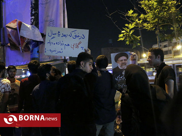 تبلیغات خیابانی نامزدهای ریاست جمهوری توسط هوادارانشان