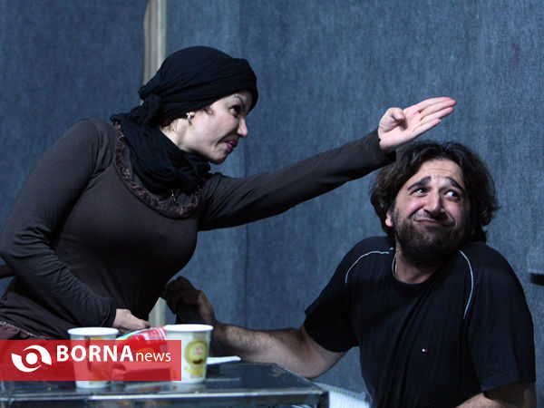 نمایش تمرینی مجردها