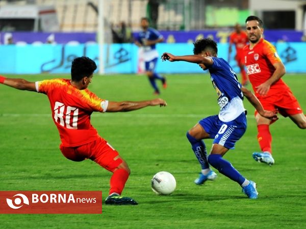 دیدار تیم های فوتبال استقلال- فولاد خوزستان
