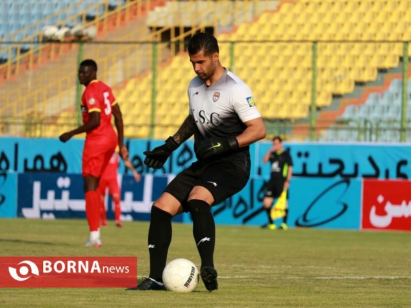 دیدار تیم های فوتبال صنعت نفت - فولاد