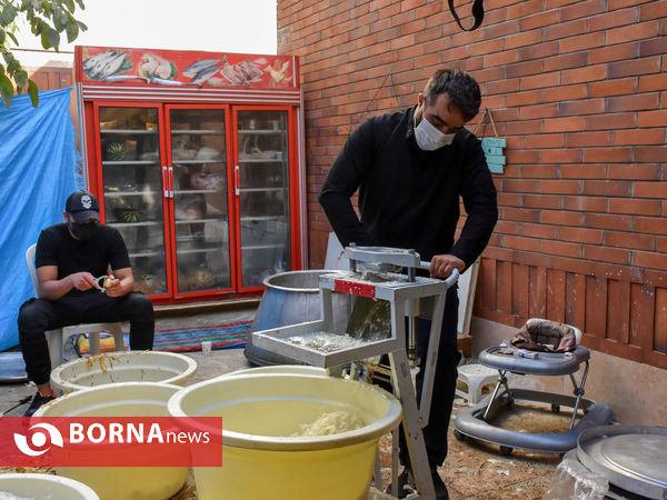 سفره‌دار مجلس حسین(ع)