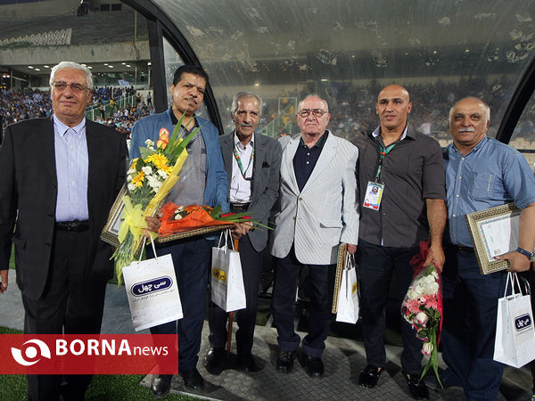 دیدار تیم های استقلال تهران- نفت آبادان