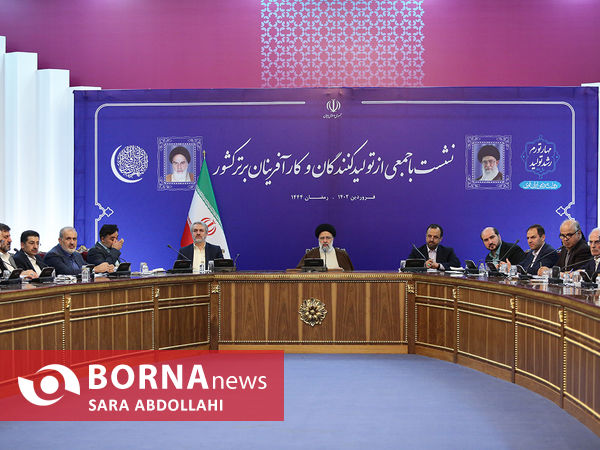 دیدار جمعی از تولیدکنندگان و کارآفرینان با رئیس جمهوری