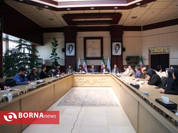 نشست صميمانه استاندار تهران با اصحاب رسانه