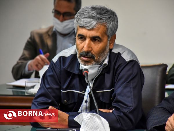 نشست صمیمی استاندار مرکزی با نمایندگان جامعه کار و تولید استان مرکزی به مناسبت هفته کارگر