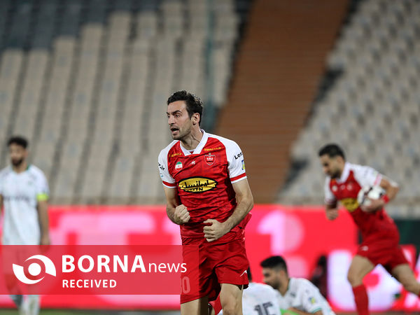 دیدار تیم های فوتبال پرسپولیس - ذوب آهن