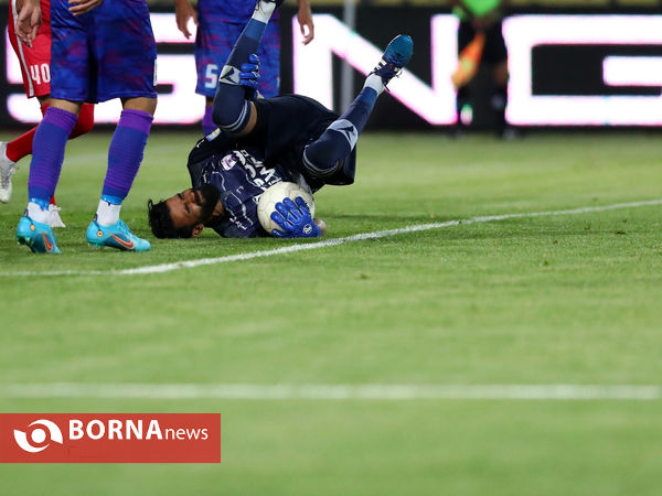 دیدار تیم های فوتبال پرسپولیس - هوادار