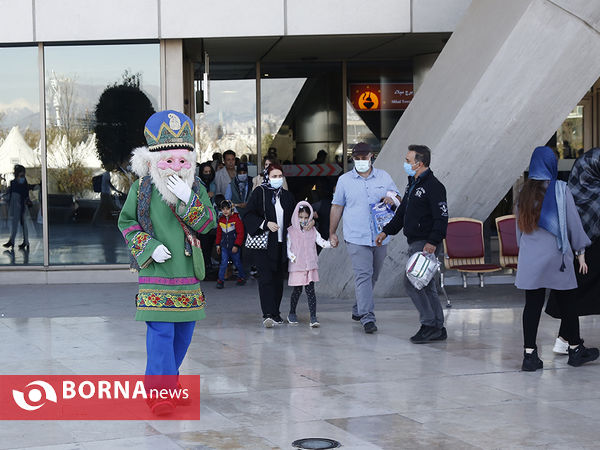 بازدید نوروزی مسافرین از برج میلاد