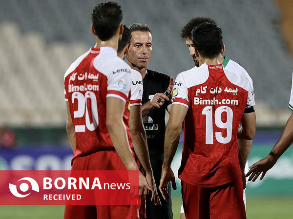 دیدار تیم های فوتبال پرسپولیس - ذوب آهن