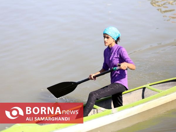 مسابقات قایقرانی در بندرانزلی