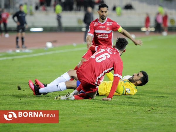 دیدار تیم های فوتبال پرسپولیس -صنعت نفت