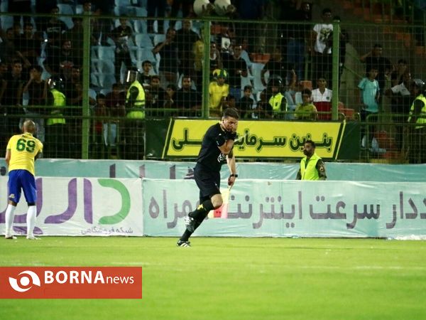 حواشی صنعت نفت آبادان - پیکان تهران