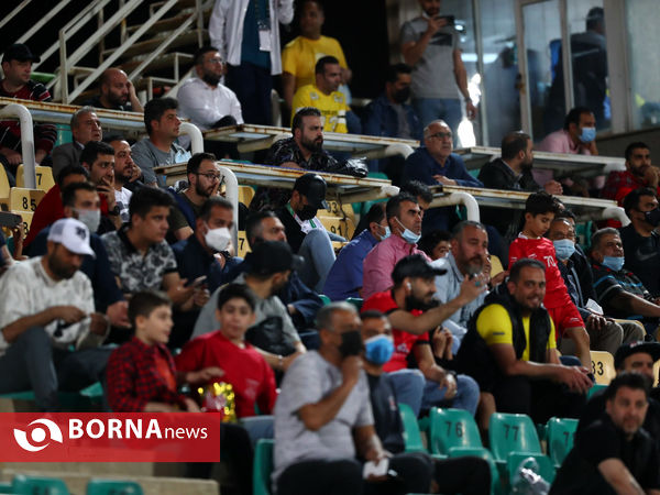 دیدار تیم های فوتبال پرسپولیس - هوادار