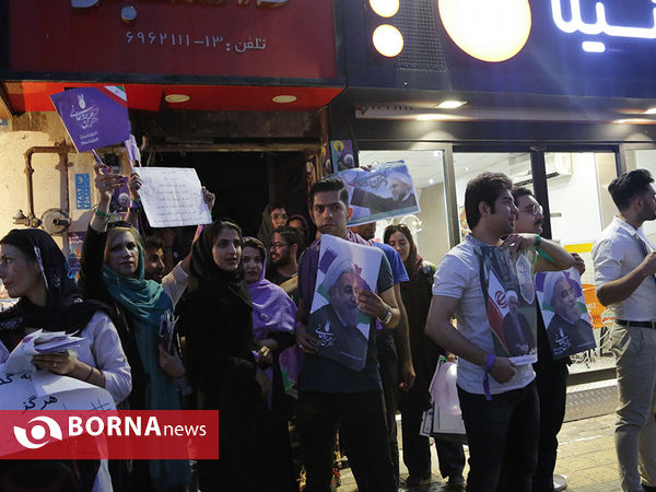 تبلیغات خیابانی نامزدهای ریاست جمهوری توسط هوادارانشان
