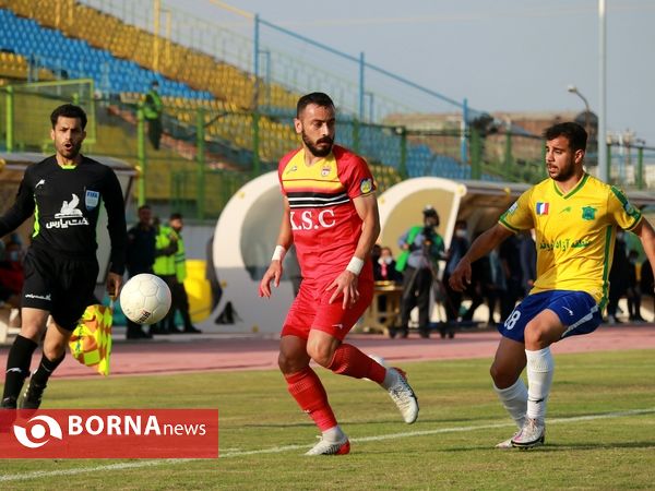 دیدار تیم های فوتبال صنعت نفت - فولاد