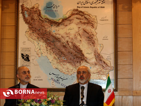 بازگشت ظریف و تیم مذاکره کننده به تهران