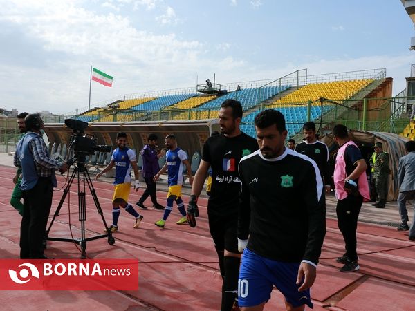 در حاشیه دیدار تیم های فوتبال صنعت نفت - شمس آذر قزوین