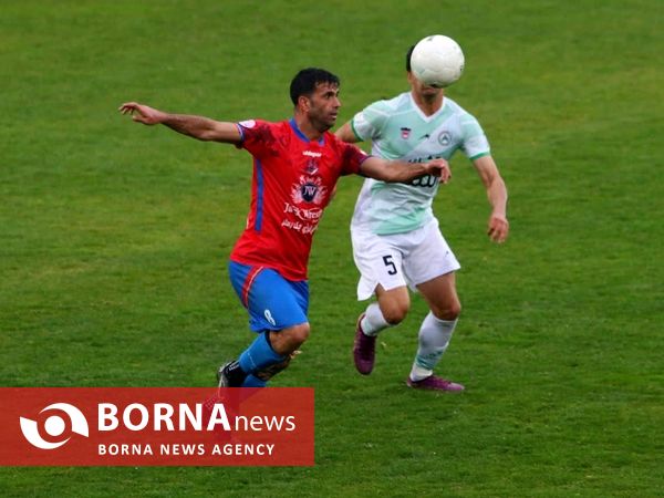 دیدار تیم های فوتبال ذوب آهن - نساجی مازندران