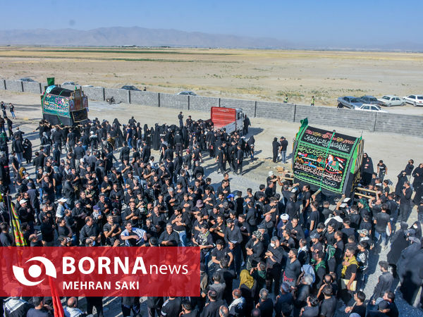 عزاداری مردم روستای کارچان در روز تاسوعا