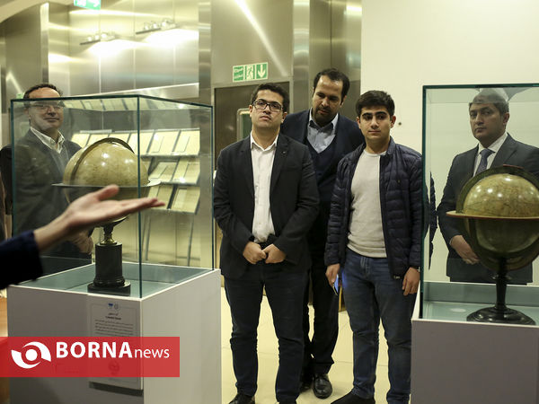 بازدید هیات جوانان آذربایجان از برج میلاد تهران