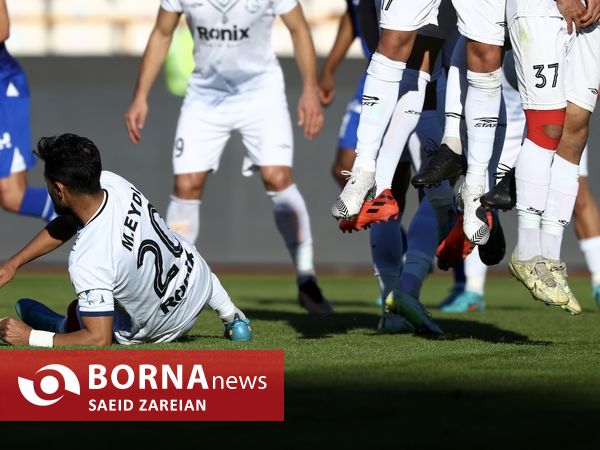 دیدار تیم های استقلال تهران - ملوان بندر انزلی