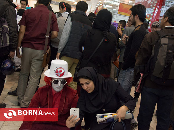 در حاشیه نمایشگاه مطبوعات