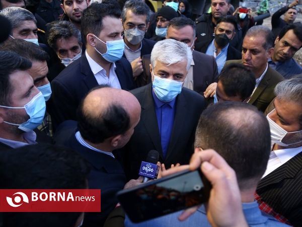 بازدید وزیر ورزش از استادیوم نساجی قائمشهر