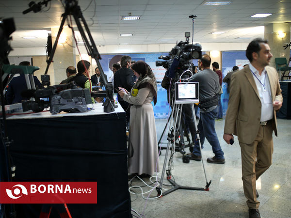 در حاشیه دومین روز ثبت نام داوطلبان انتخابات ریاست جمهوری